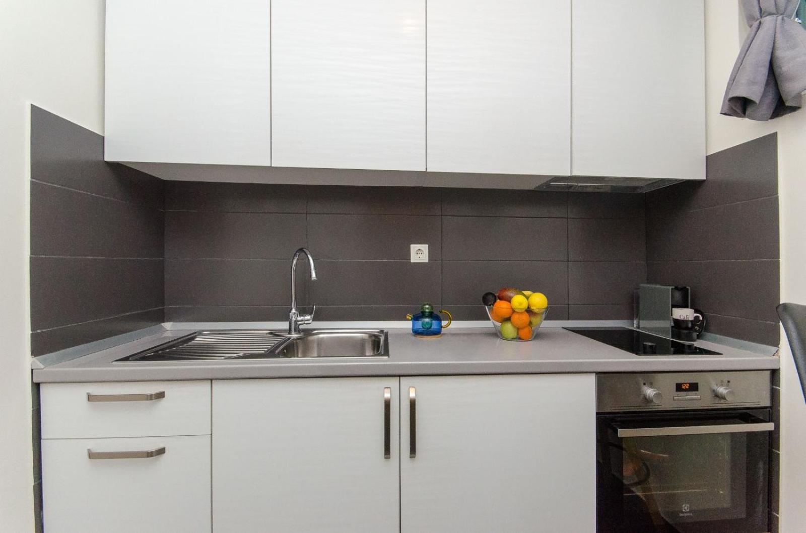 Side By Side Apartma *